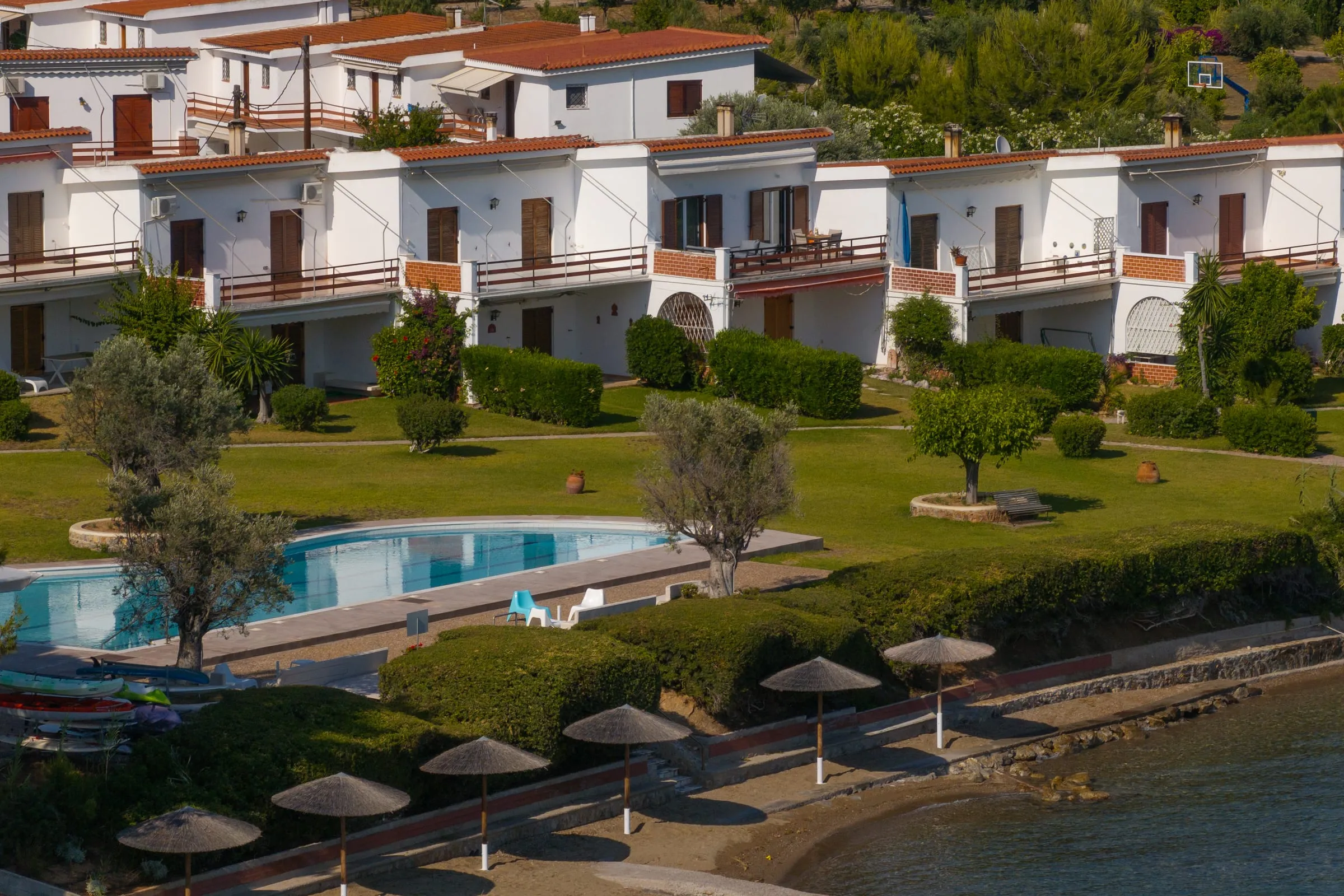 Veya Suite — saltwater pool aerial